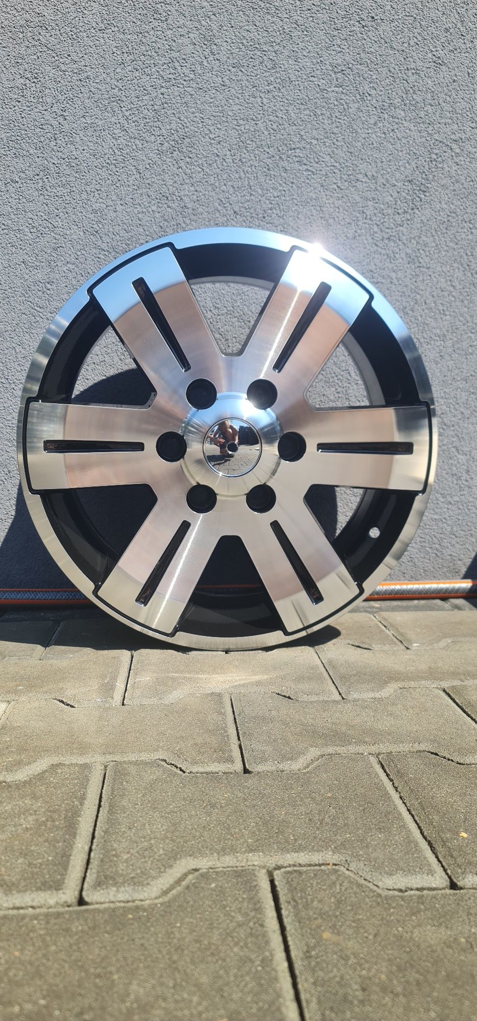 "16 6x125 IVECO NOWE