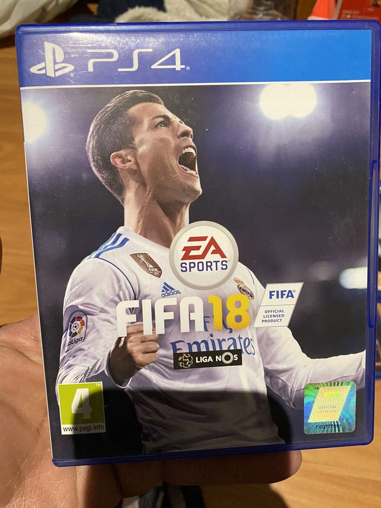 Vendo jogos ps4 com pouco uso