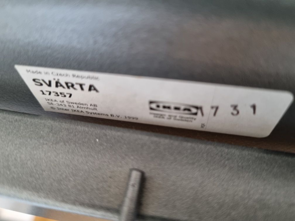 Beliche metálico cinza svärta ikea