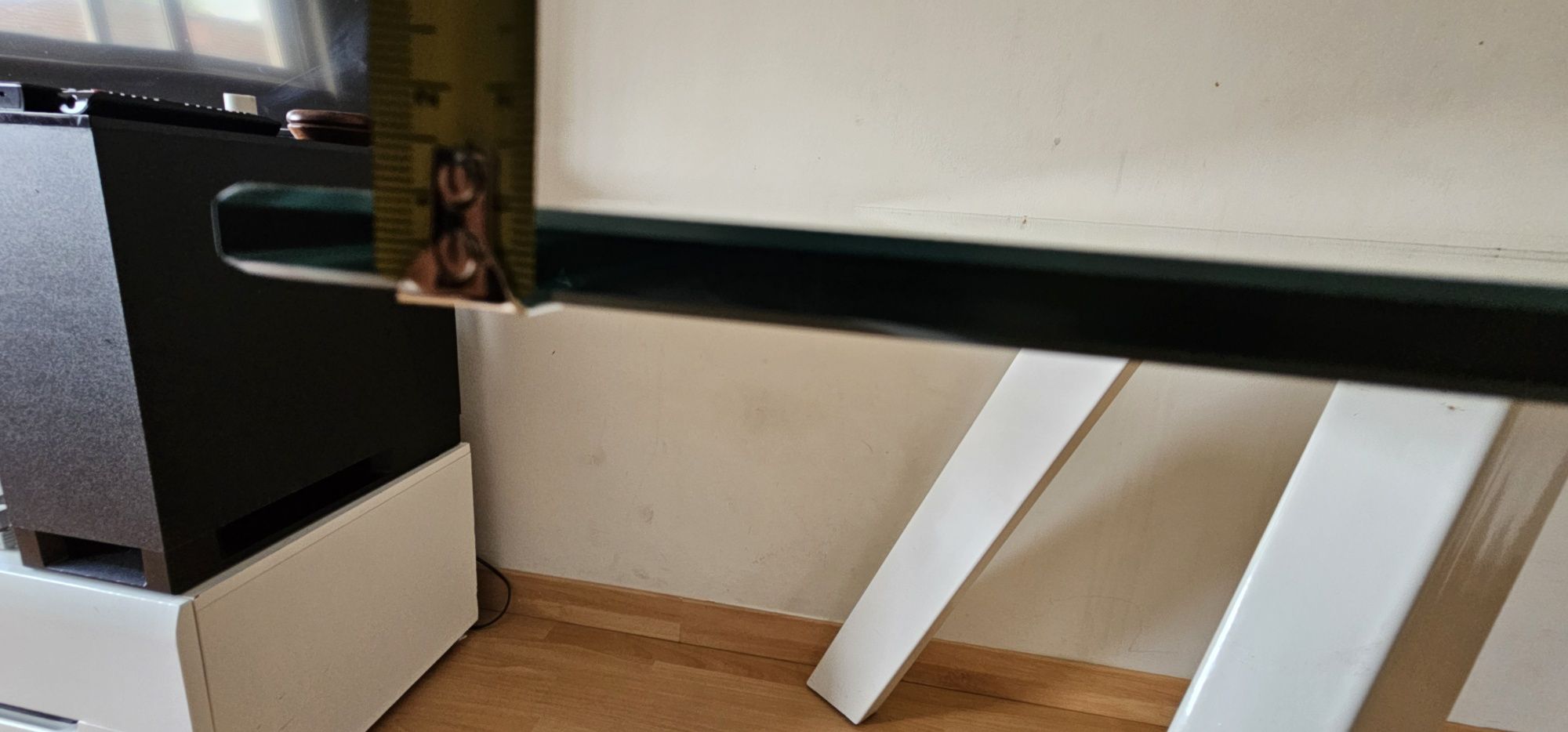 Mesa de Vidro com pernas amoviveis