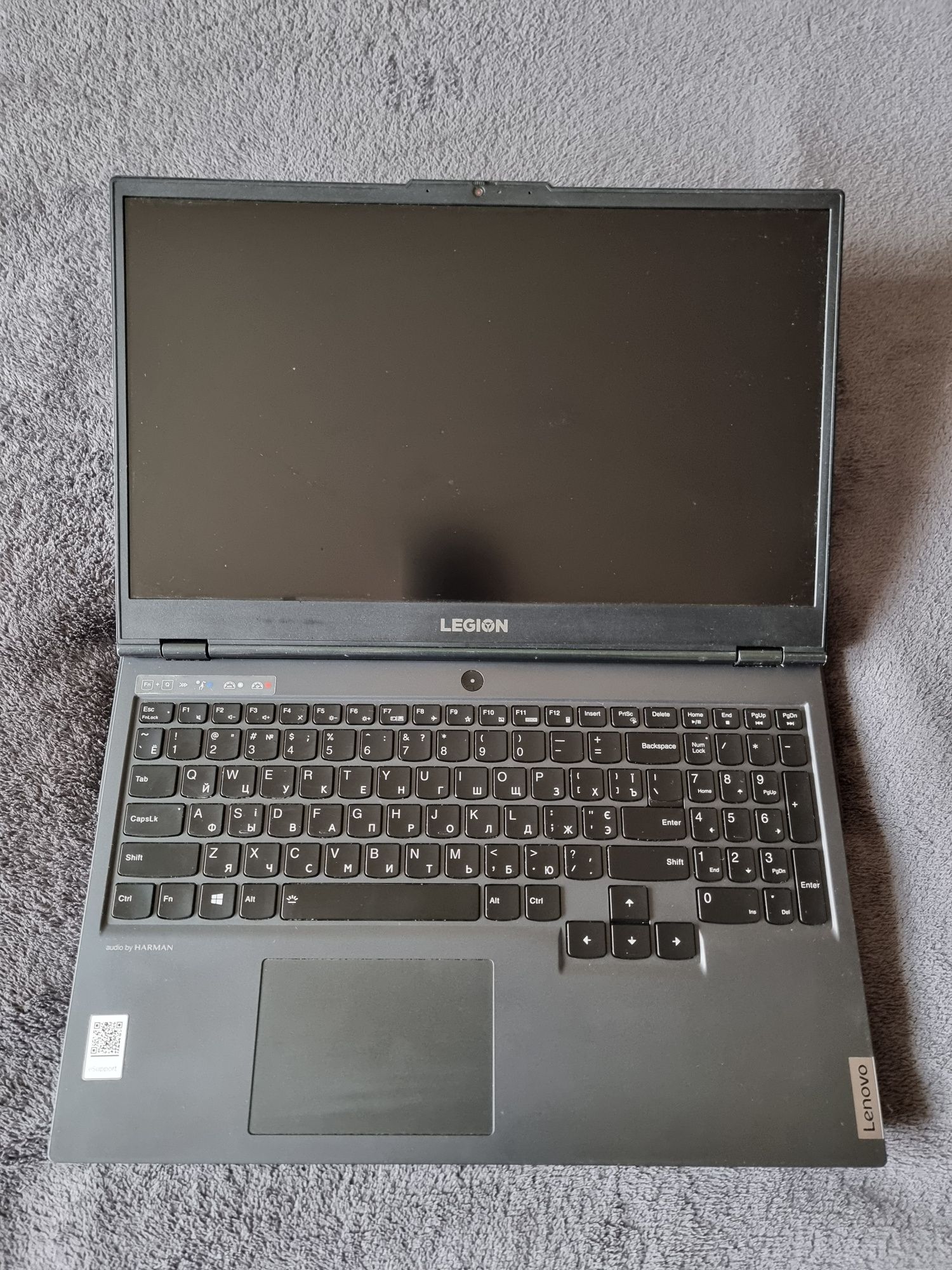 Ноутбук Lenovo Legion 5 15IMH6 Phantom Black (82NL001URM) не пряцює