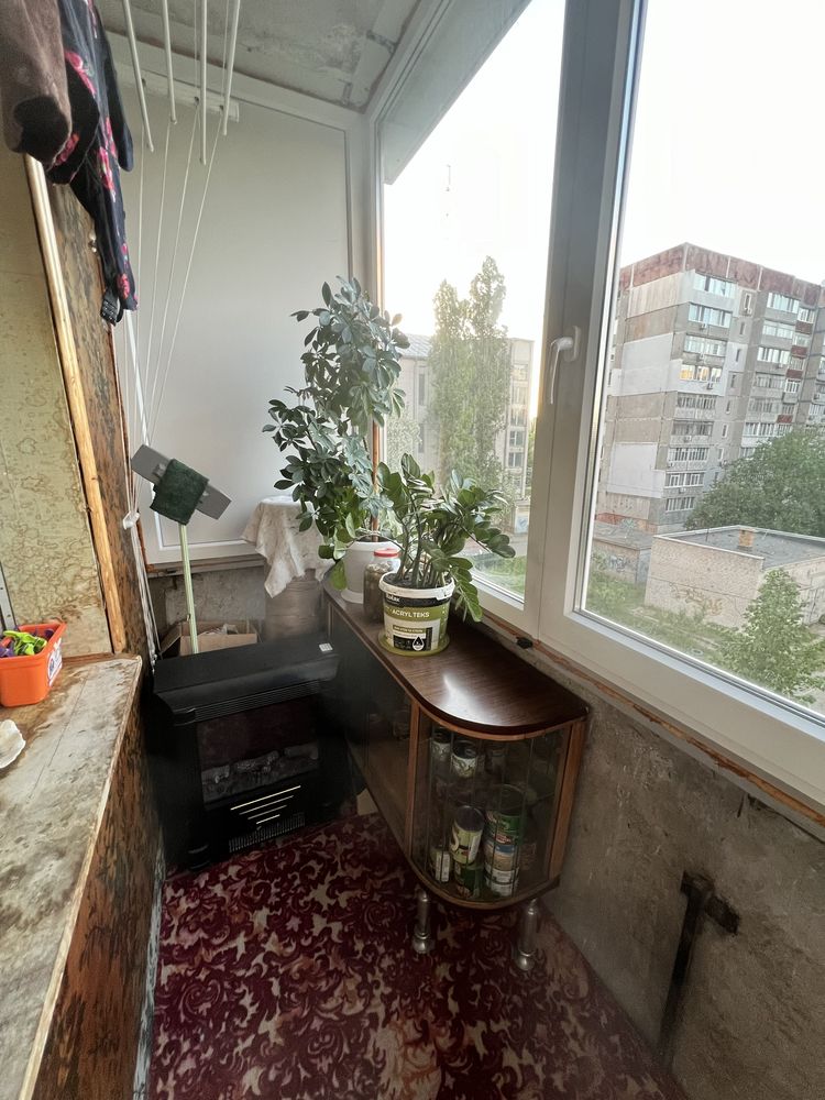 Продаю от хозяина Трехкомнатную квартиру чешка Соляные