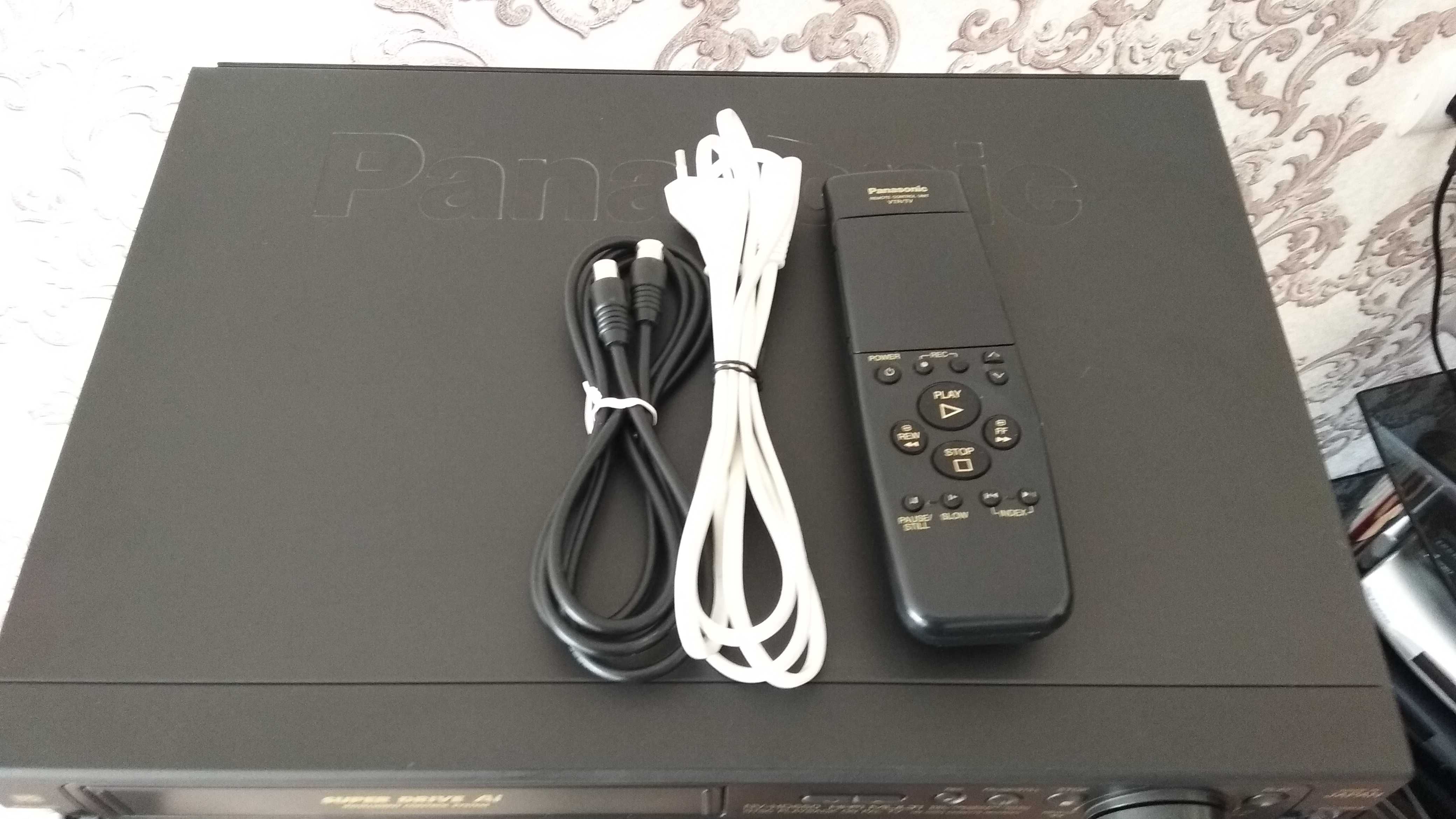 Видеомагнитофон Panasonic NV-HD650 - HI-FI стерео