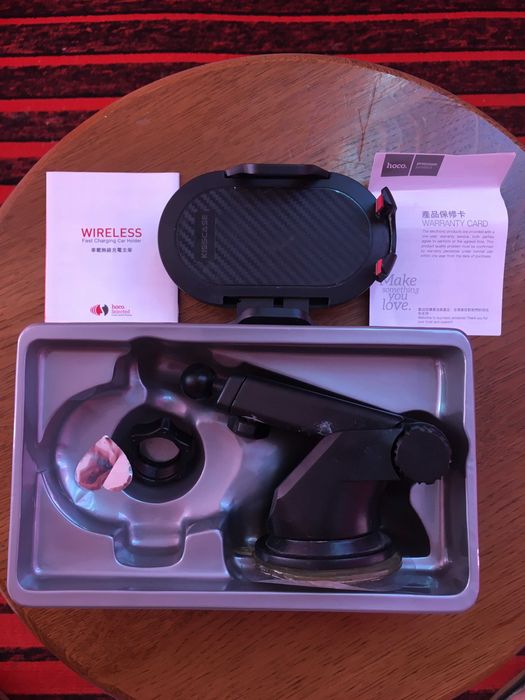 Держатель для смартфона в машину