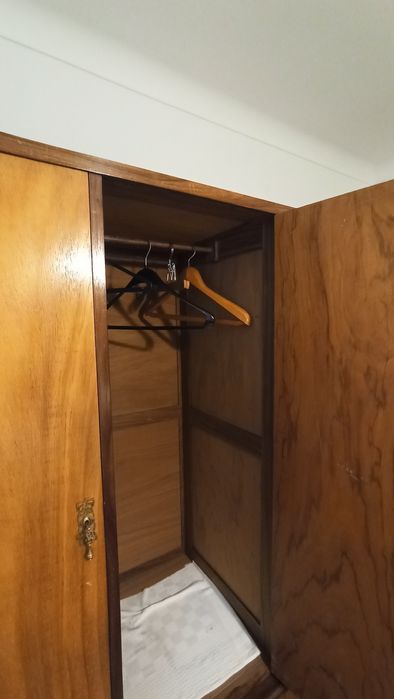 Guarda fatos vintage madeira maciça