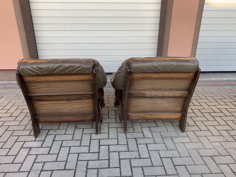 Fotele drewno skóra