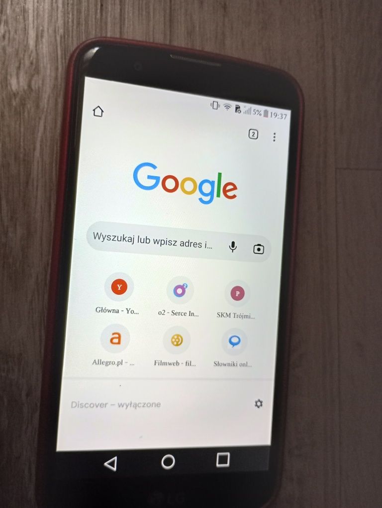 Smartfon LG K10 czerwone etui