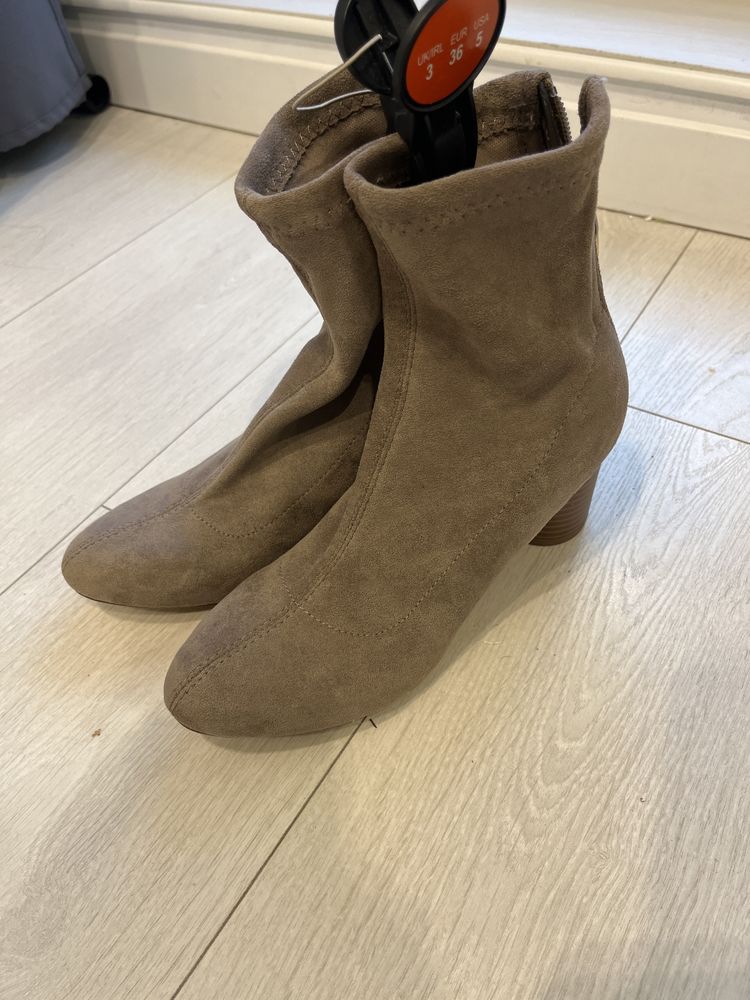 Nowe botki zamszowe taupe primark 36