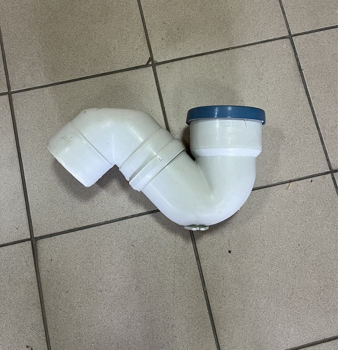 Унитаз горізонт. Акцент, полупьедістал до умиваль, сифон до чаши Генуя