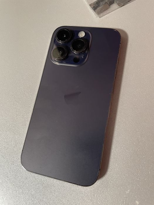 Iphone 14 pro цілий на запчастини або ремонт