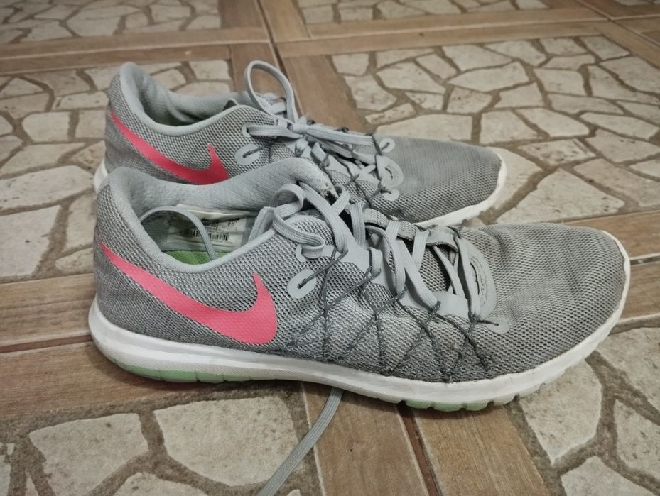 Кросівки NIKE 39р.