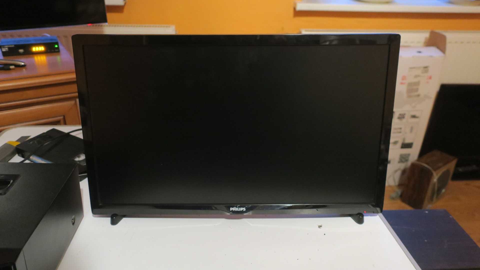 Telewizor LED Philips 22PFK4000 22' + pilot z dekoderem