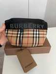 Nerka/szaszetka burberry jak nowa piękna jak nowa z pudełkiem!