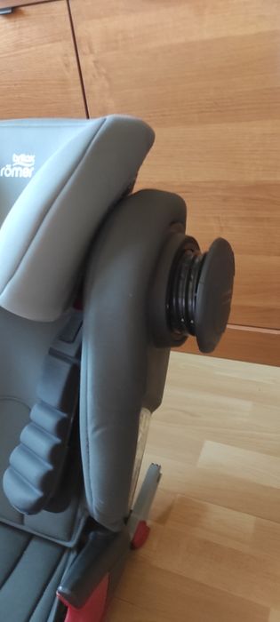 Britax Romer Kidfix II XP z systemem SafeGuard i osłonami! 15-36 kg