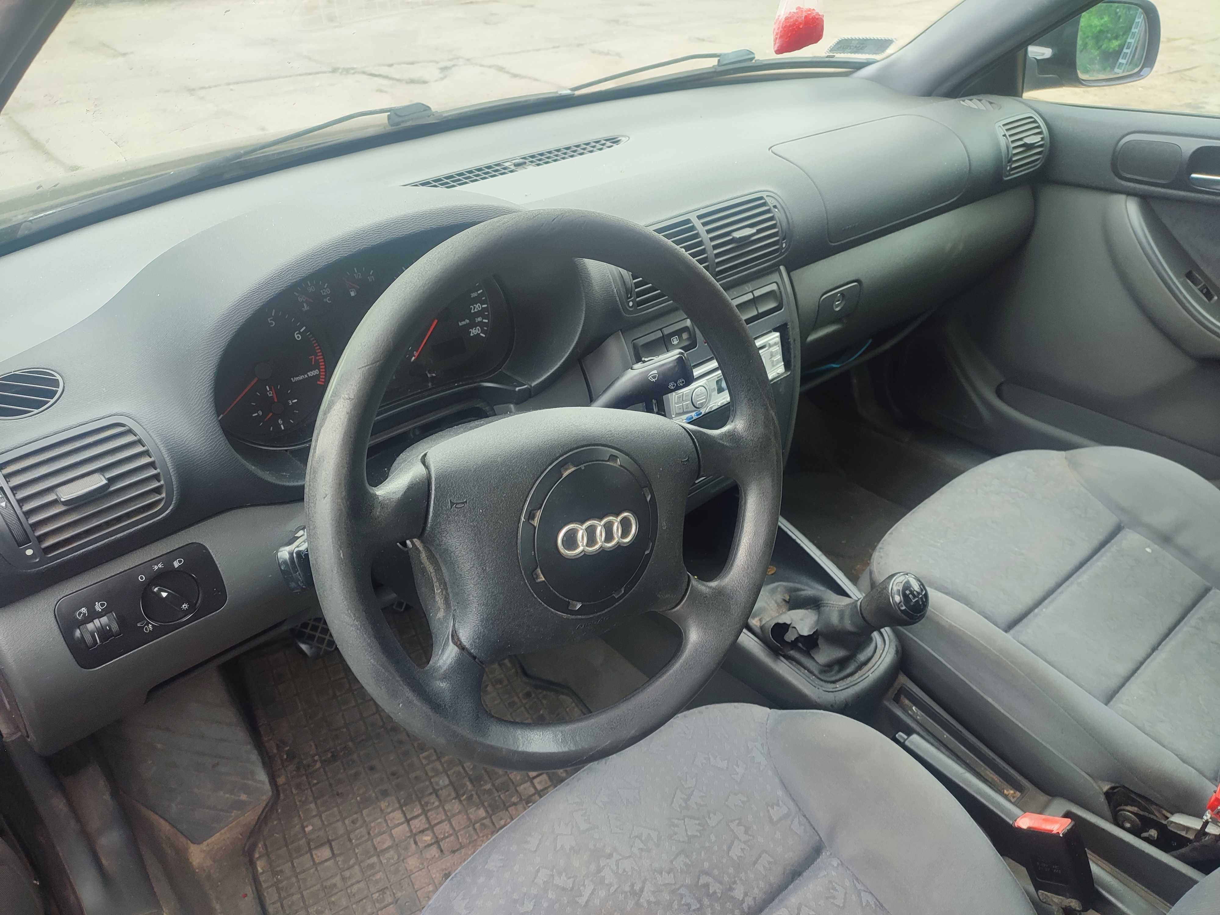 AUDI A3 * 1.6 benzyna * Opłaty