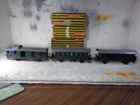 1:87 TRIX Lote de 3 carruagens de passageiros sistema antigo TRIX