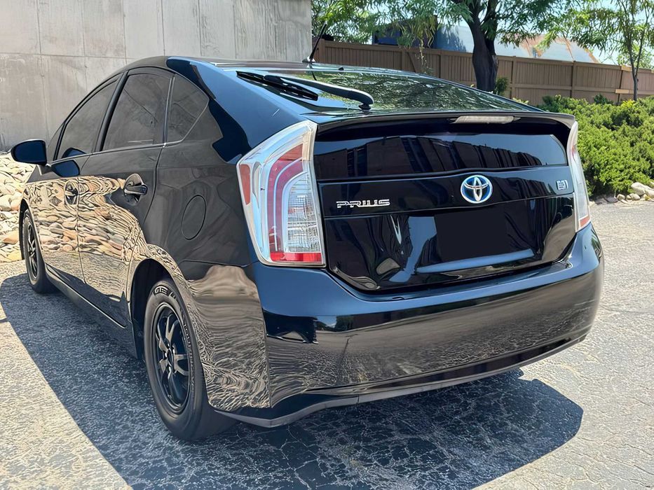 Toyota Prius      2014