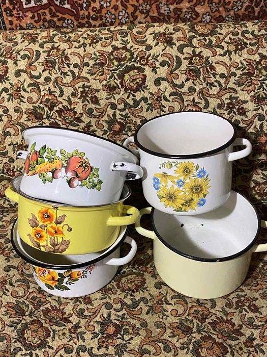 Продам кухонне приладдя