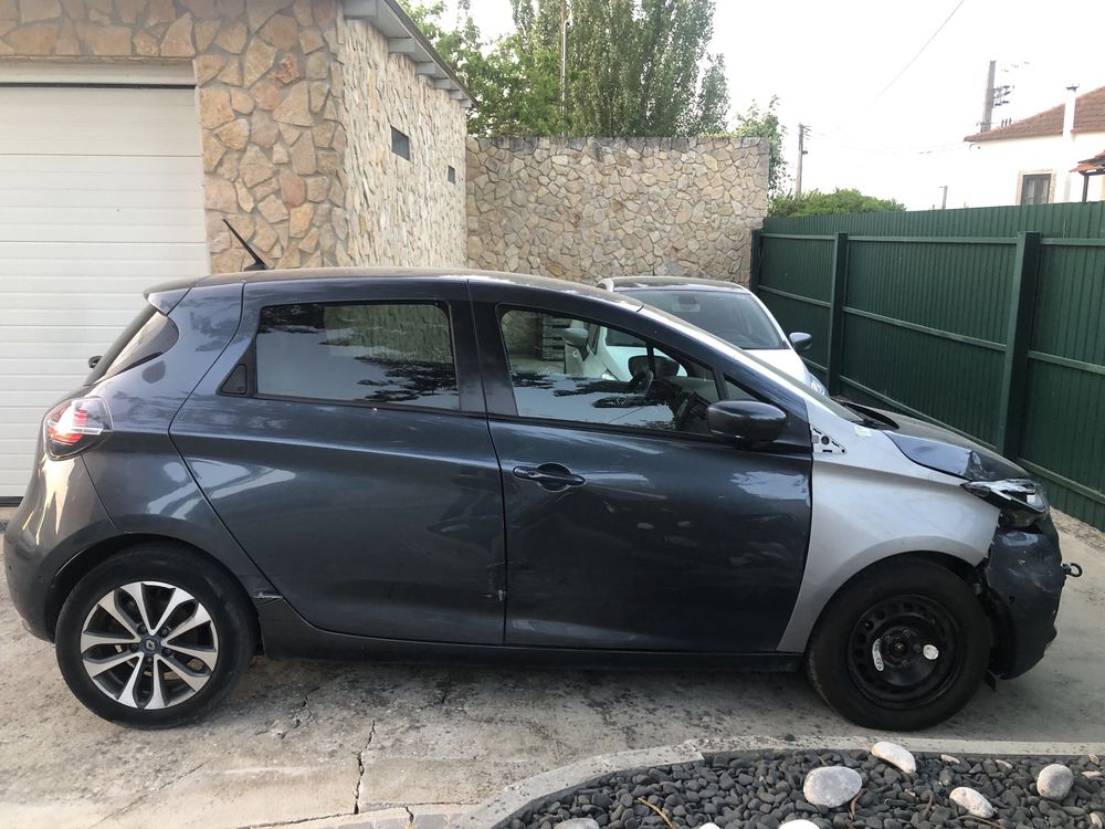 Renault zoe 50 baterie propries 40 mil km