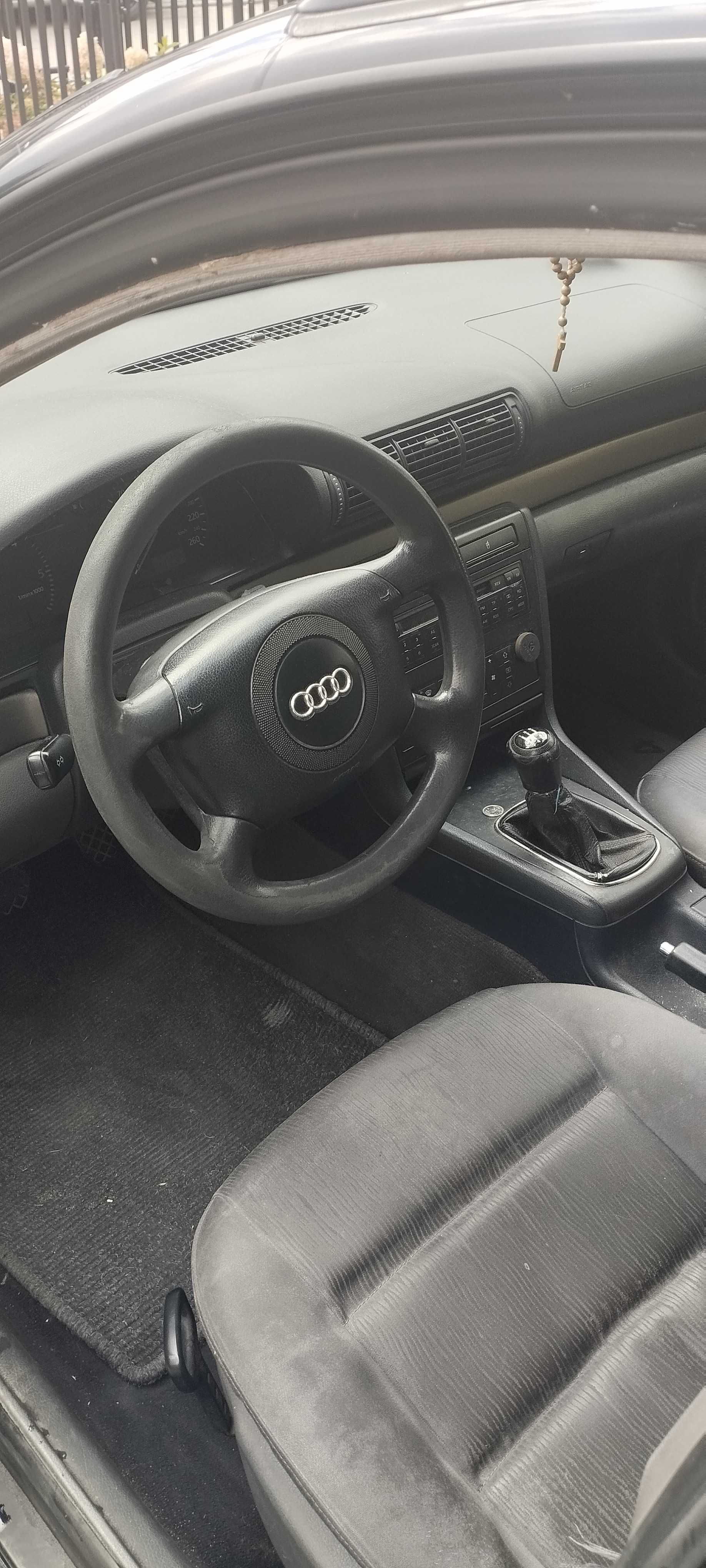 Audi A4 kombi 2001r. 1.9 Tdi