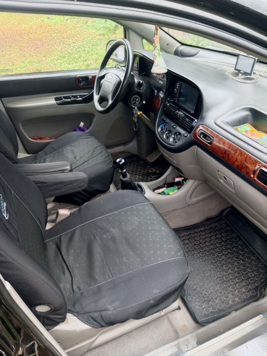 Продам сімейне авто