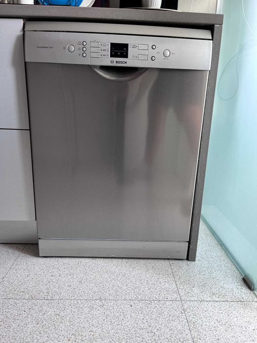 Máquina de lavar loiça Bosch SMS58N68EP