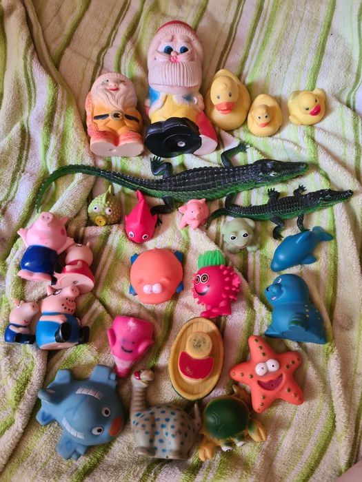 Набор резиновых игрушек