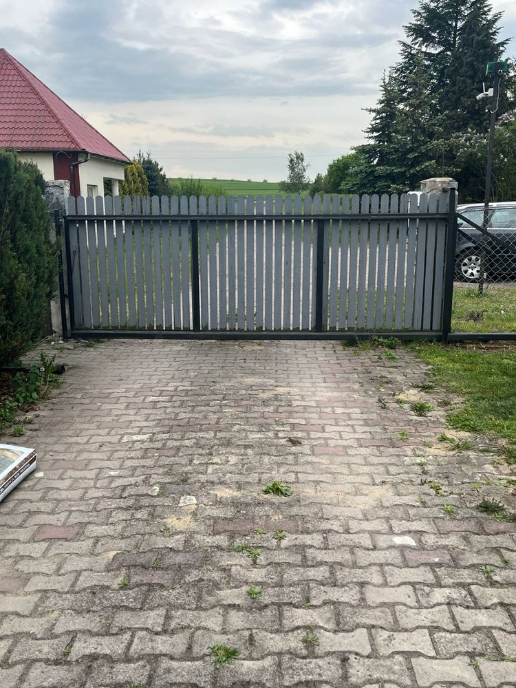 Brama przesuwna 4m x 1,6m