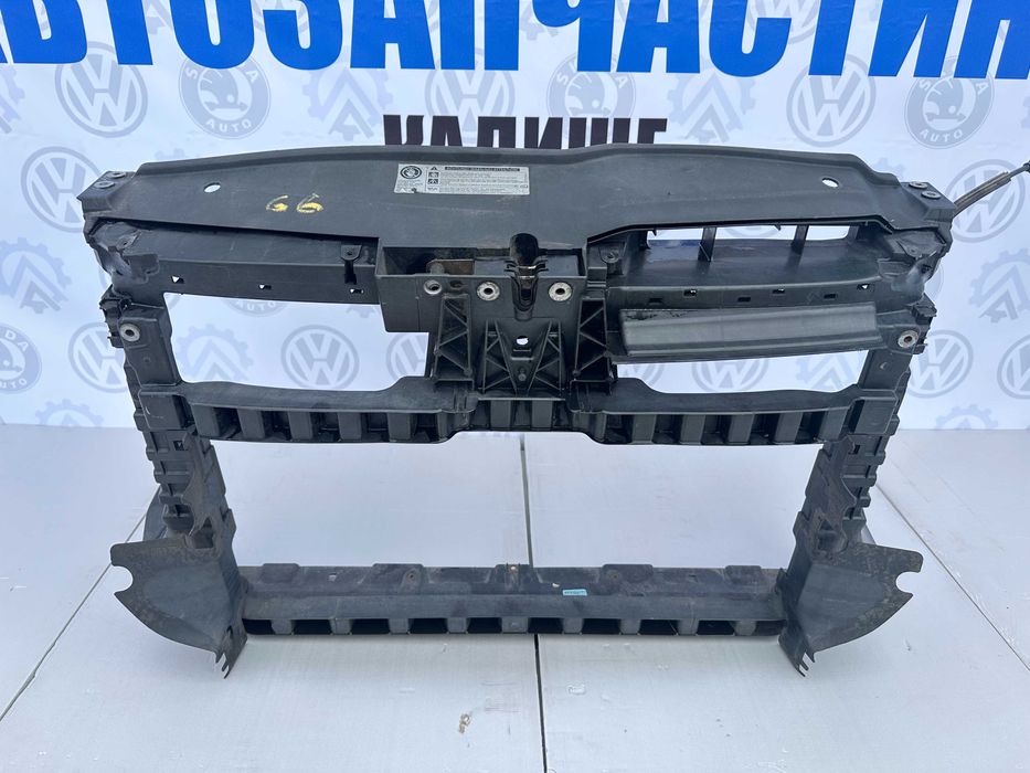 Передня панель Гольф 6 телевізор, установочна панель Golf 6 кронштейни