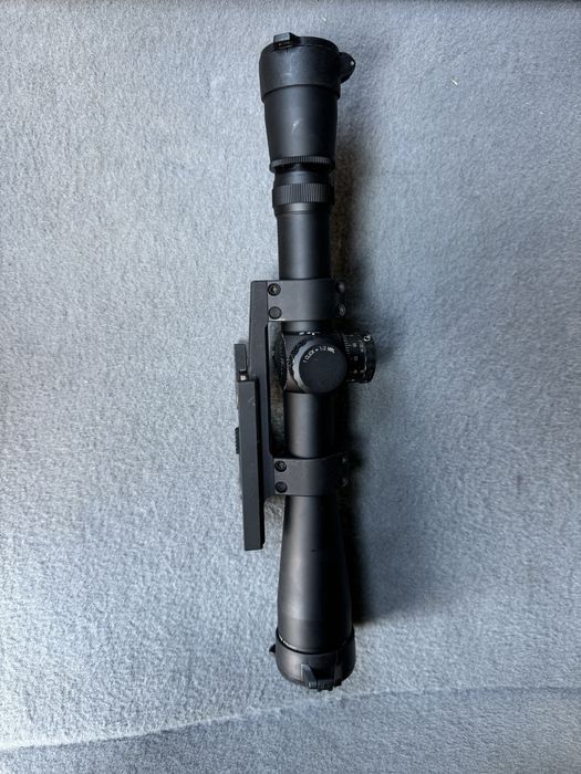 Приціл Leupold Mark4