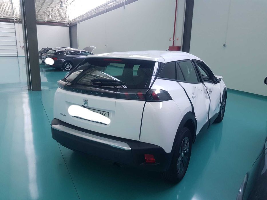 Peugeot 2008 1.2 2022