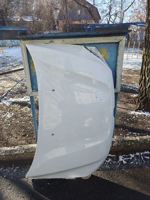 Капот Renault Duster оригинал