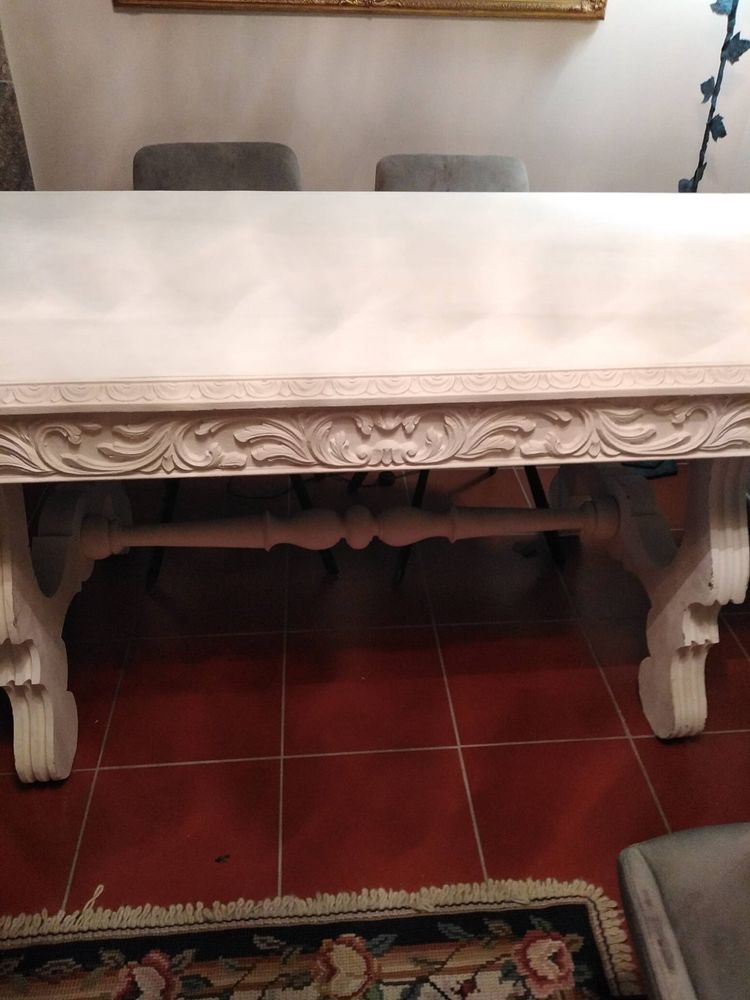 Mesa de madeira c/cadeiras