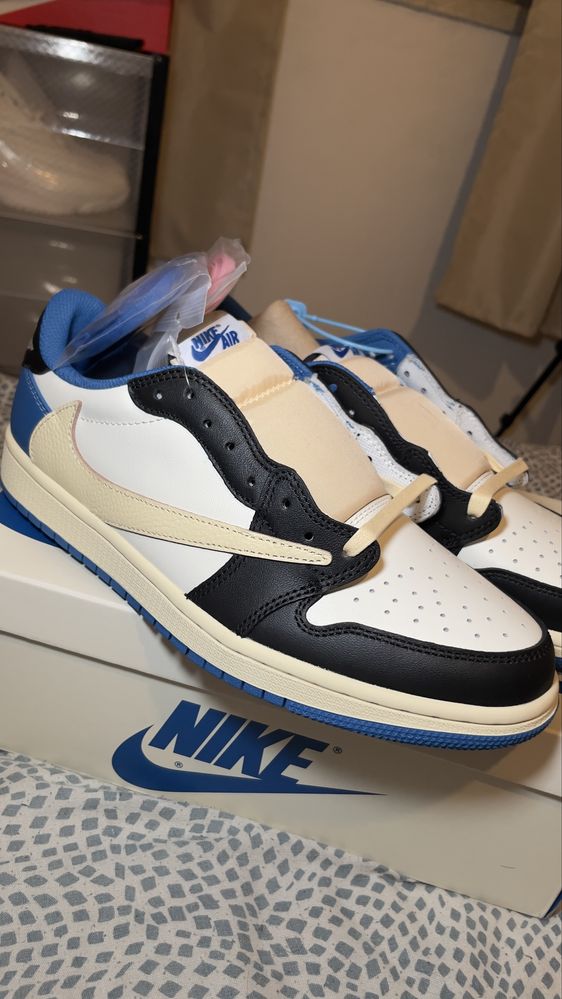 Air Jordan 1 Fragment x Travis Scott  43