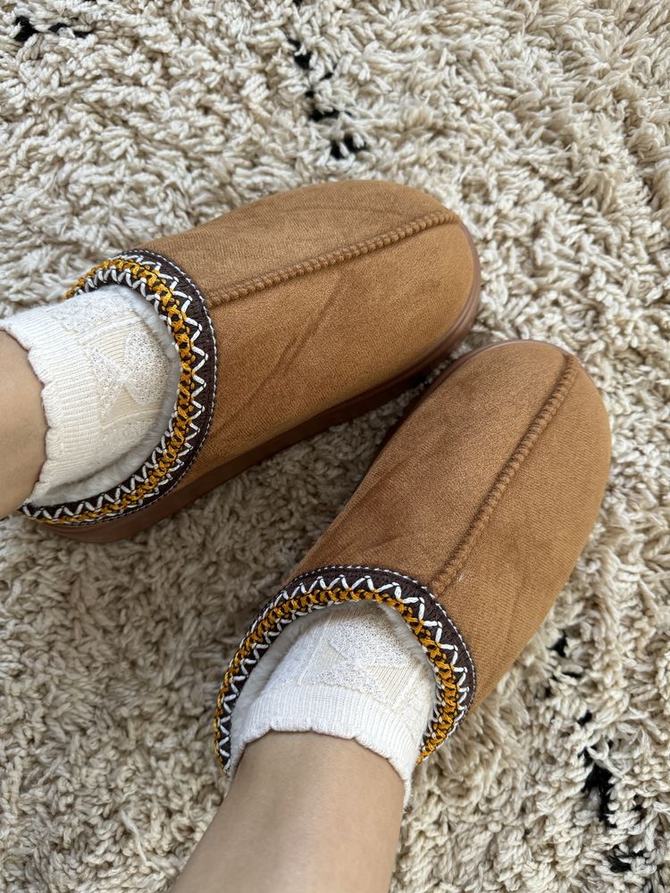 Kapcie śniegowce Ugg ocieplane karmelowe brązowe 38
