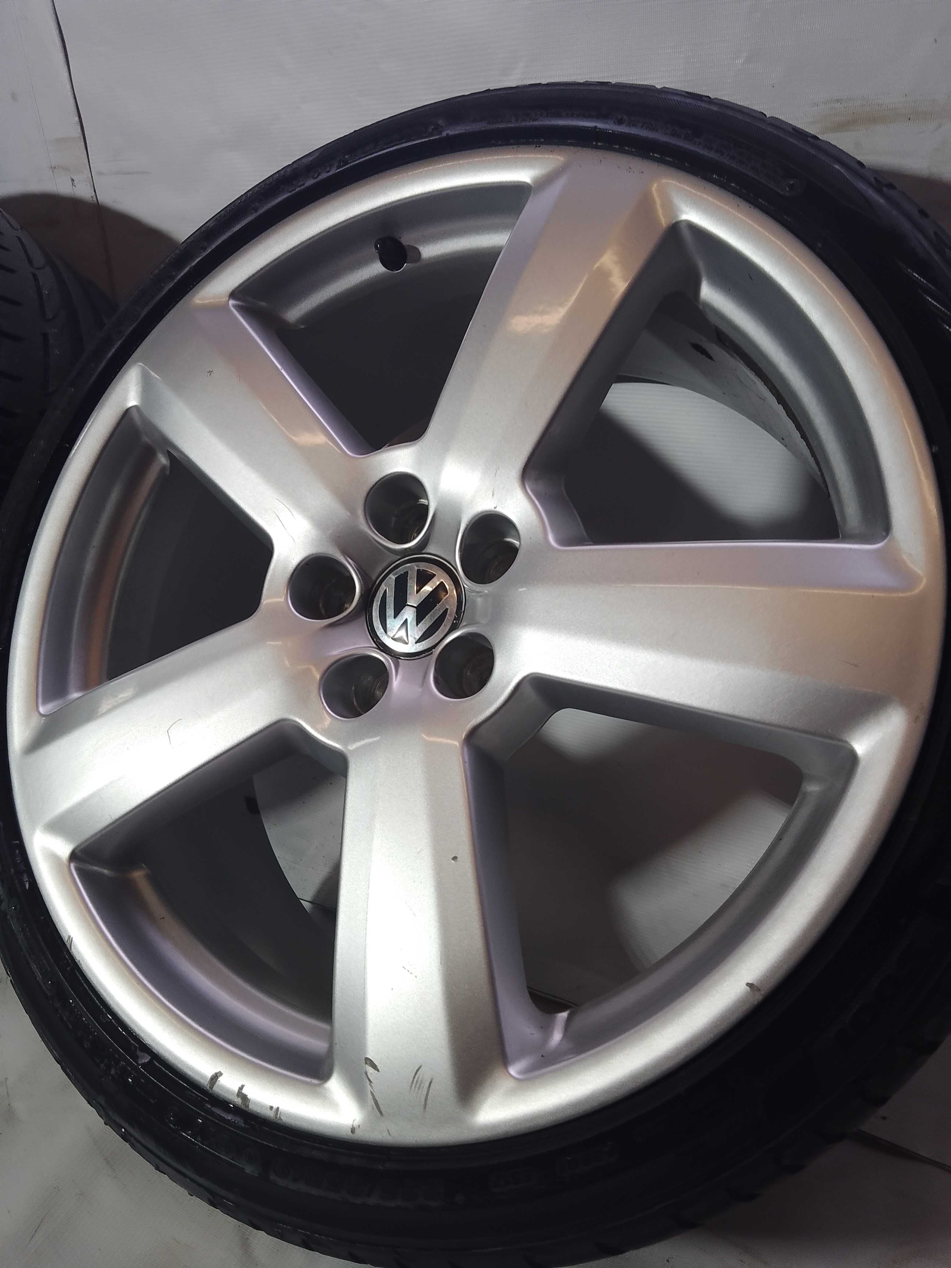 Felgi aluminiowe R19 5x100 ET35 8J AUDI SKODA VW SEAT