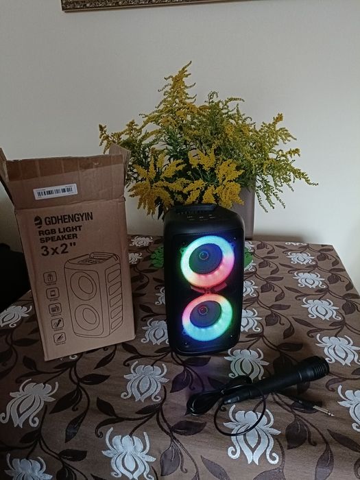 Głośnik RGB light speaker 3x2"