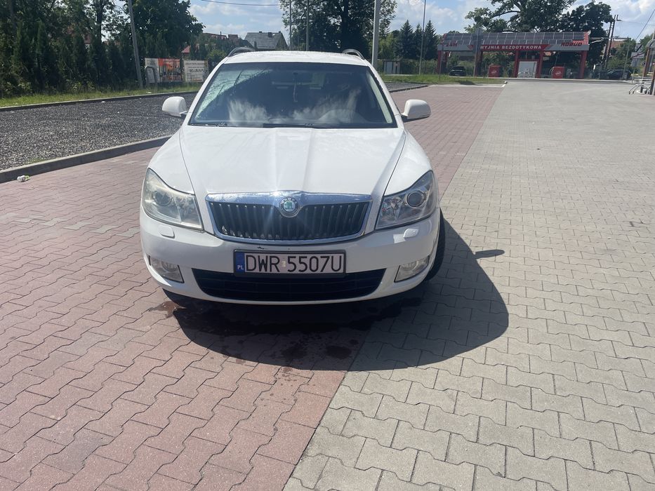 Skoda Octavia 2012 2.0tdi 140km CR Xenon uszkodzona UPG