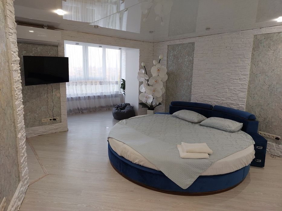 Подобова оренда квартири. Почасово 2часа 500.  VIP 95 квартал, центр.