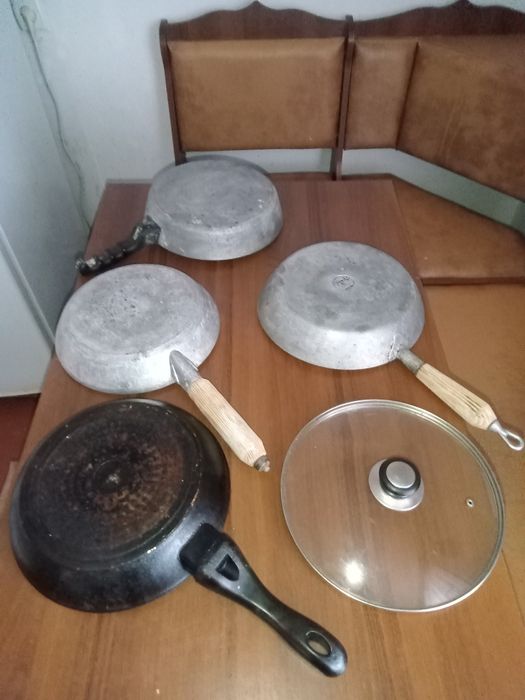 Сковорода пательня велика 32 см з скляною кришкою. Антипригарне