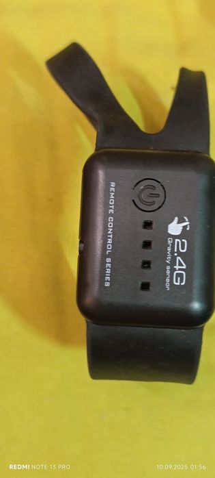 Sprzedam pilot zdalnego sterowania na rękę na dłoń