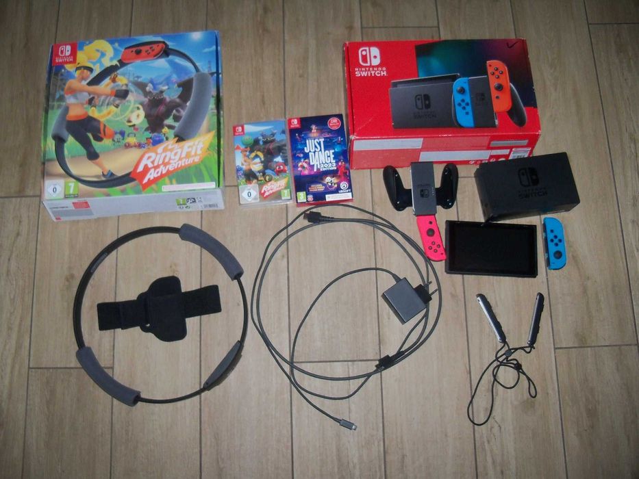 Konsola Nintendo Switch 32GB + Ring Fit Adventure