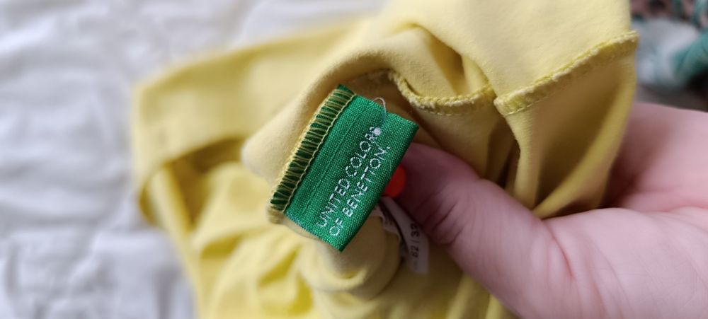 Vestido de menina marca Benetton. Usado