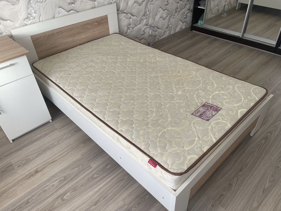 Ліжко з матрацом 127/205