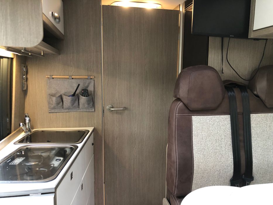 Knaus super ustawienie wnętrza