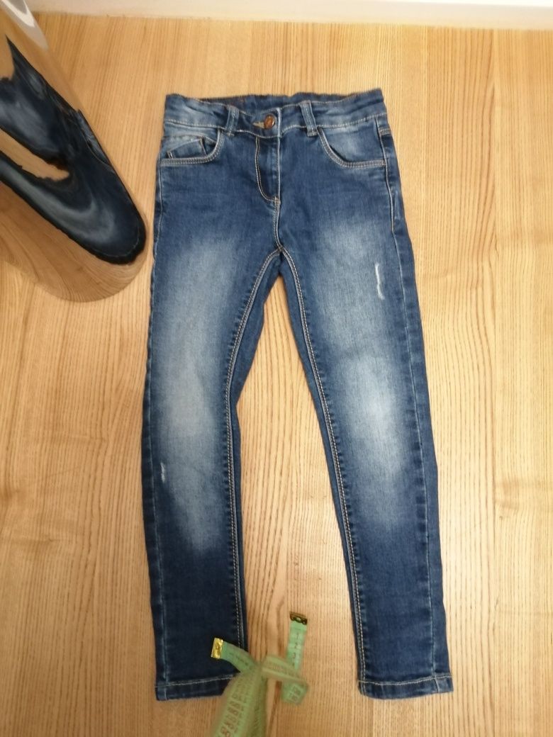 Spodnie jeans Przetarcia Smyk r. 122
