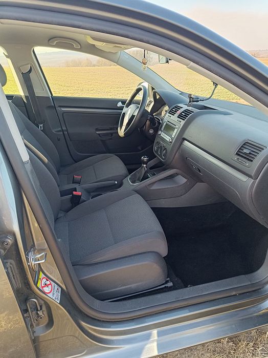 Volkswagen Golf V - 160 000 km.