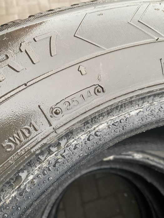Резина 245/65/17 зима