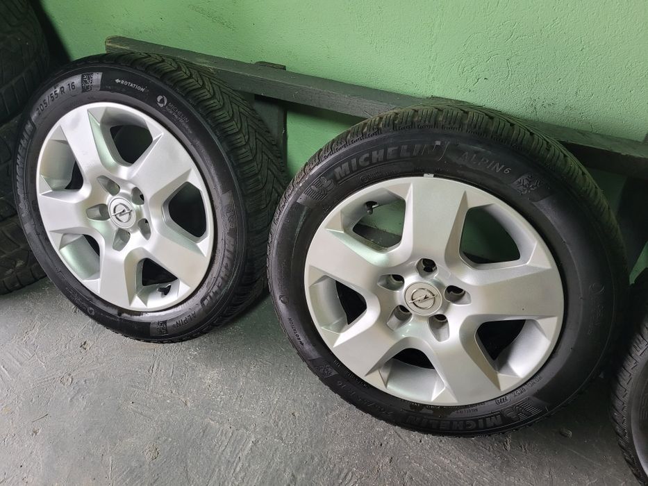 Koła zimowe Vectra C Signum Astra H 5x110 205/55/R16 Michelin 2021rok
