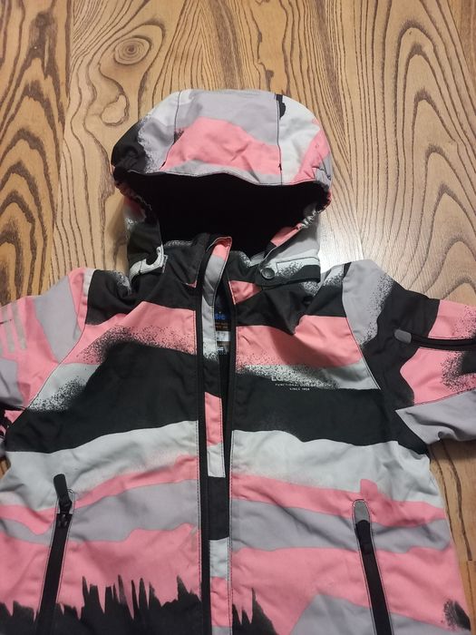 Фірмова курточка осінь- зима!